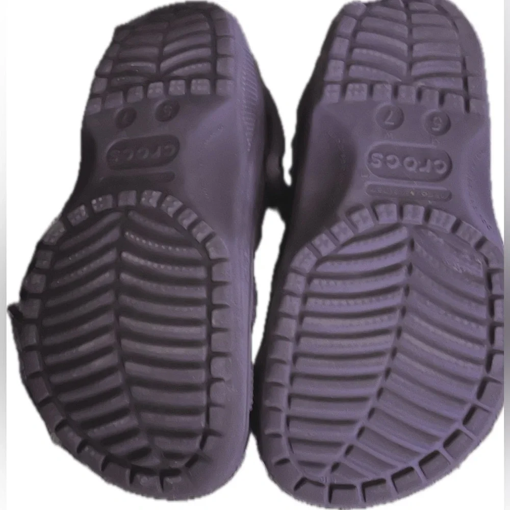 CROC CROCS Classic Iconic Clog Sandals Lightweight Cushioned Comfort W7 M5